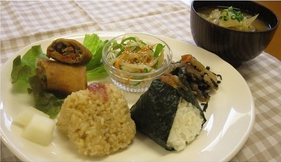アートフルのマクロビランチ